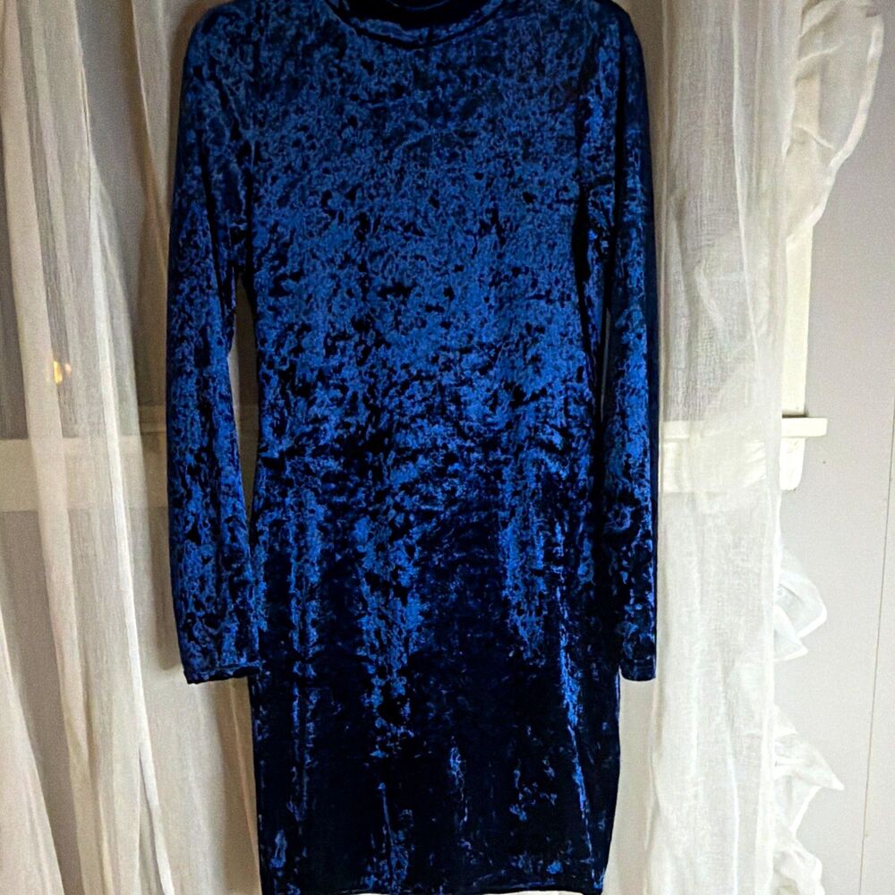 Fashion Nova Women's Blue Velvet Bodycon Long Dress Long Sleeve Round Neck L